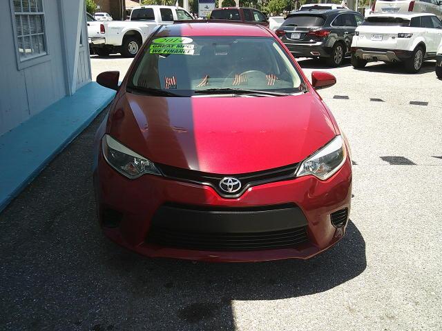 2014 Red /Grey Toyota Corolla L 4-Speed AT (5YFBURHE5EP) with an 1.8L L4 DOHC 16V engine, 4-Speed Automatic transmission, located at 4000 Bee Ridge Road, Sarasota, FL, 34233, (941) 926-0300, 27.298664, -82.489151 - Photo#2