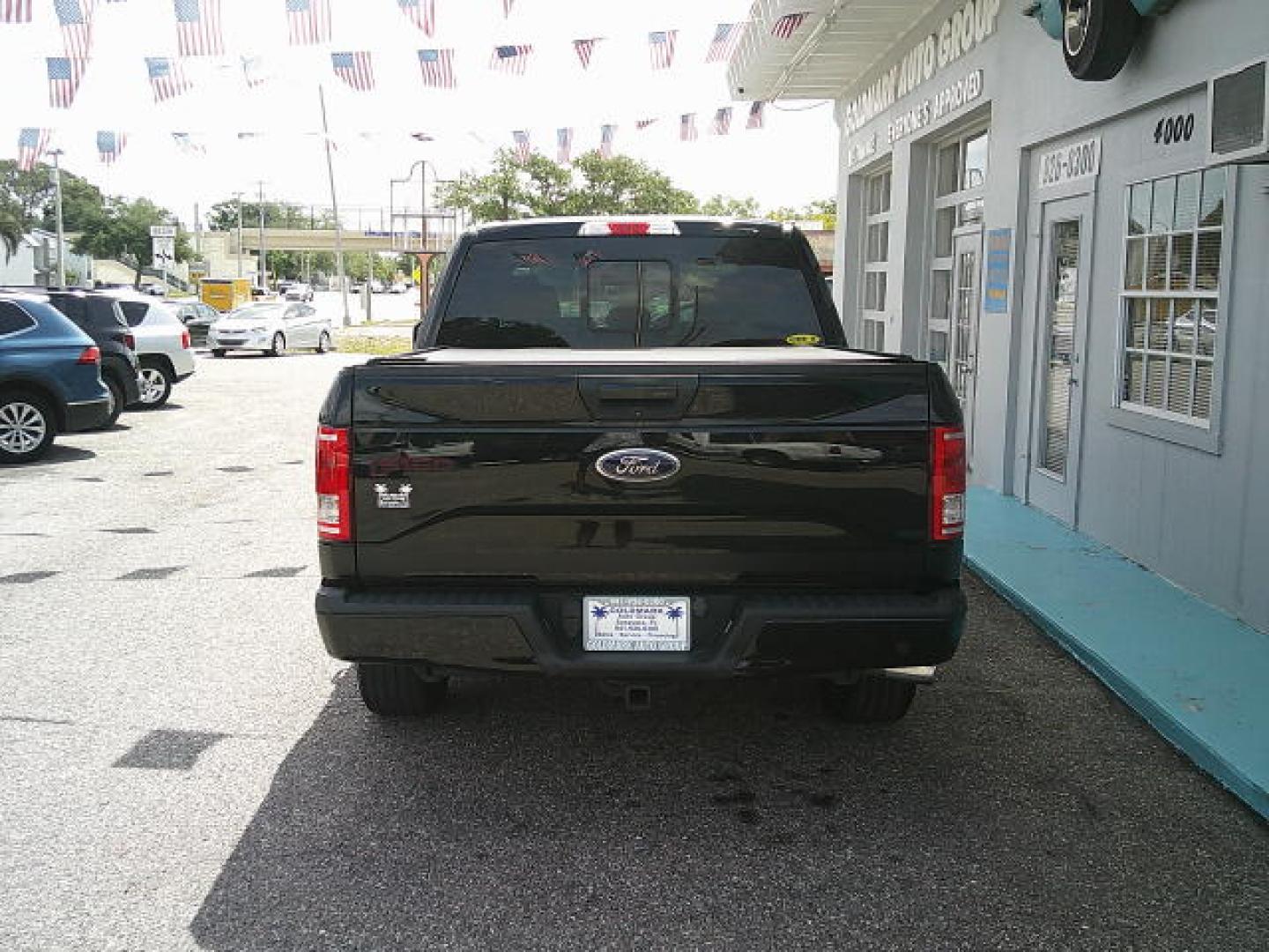 2016 Black /Black Ford F-150 King-Ranch SuperCrew 5.5-ft. 2WD (1FTEW1CP9GF) with an 2.7L V6 DOHC 24V engine, 6A transmission, located at 4000 Bee Ridge Road, Sarasota, FL, 34233, (941) 926-0300, 27.298664, -82.489151 - Photo#2
