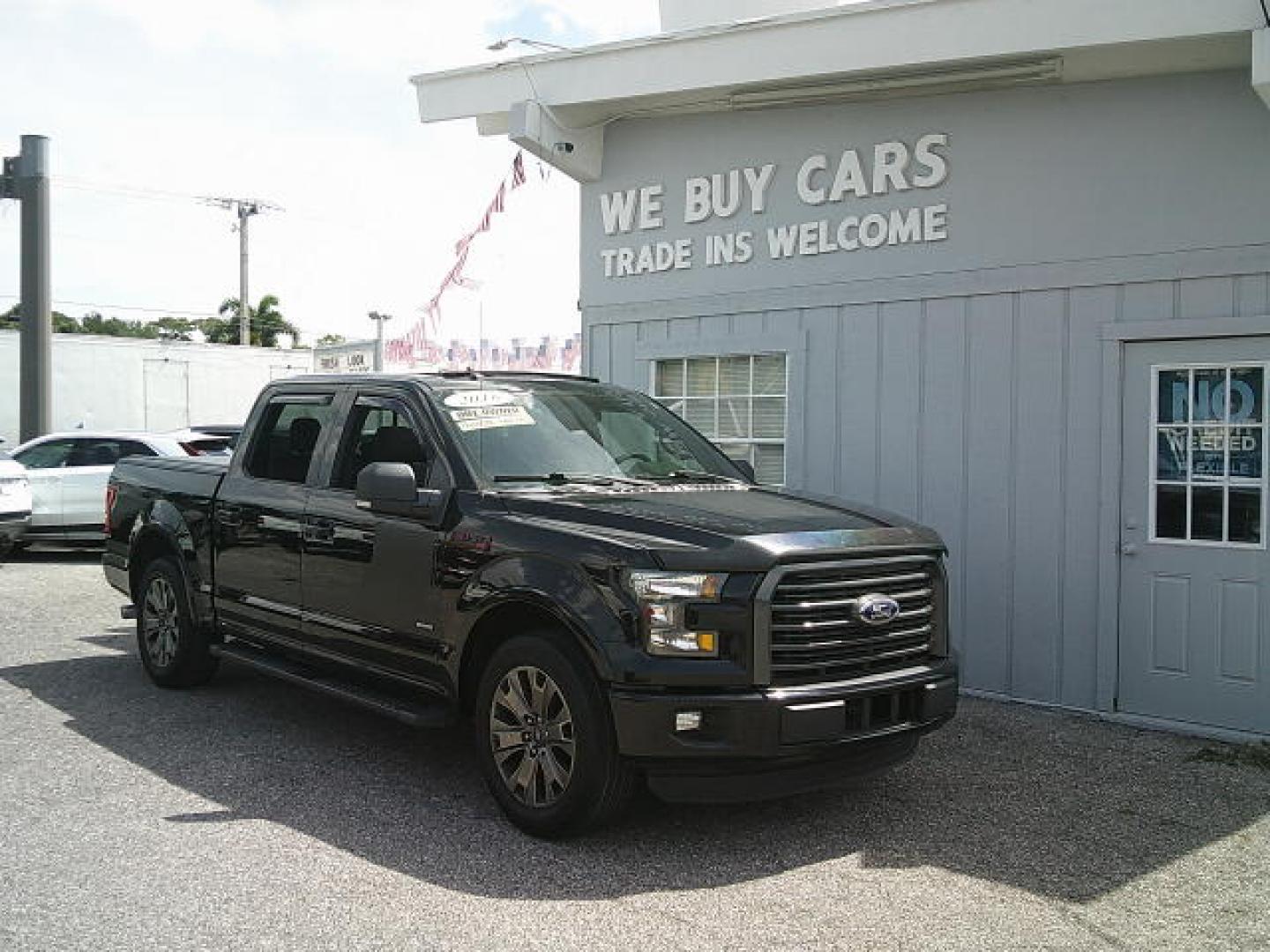 2016 Black /Black Ford F-150 King-Ranch SuperCrew 5.5-ft. 2WD (1FTEW1CP9GF) with an 2.7L V6 DOHC 24V engine, 6A transmission, located at 4000 Bee Ridge Road, Sarasota, FL, 34233, (941) 926-0300, 27.298664, -82.489151 - Photo#5