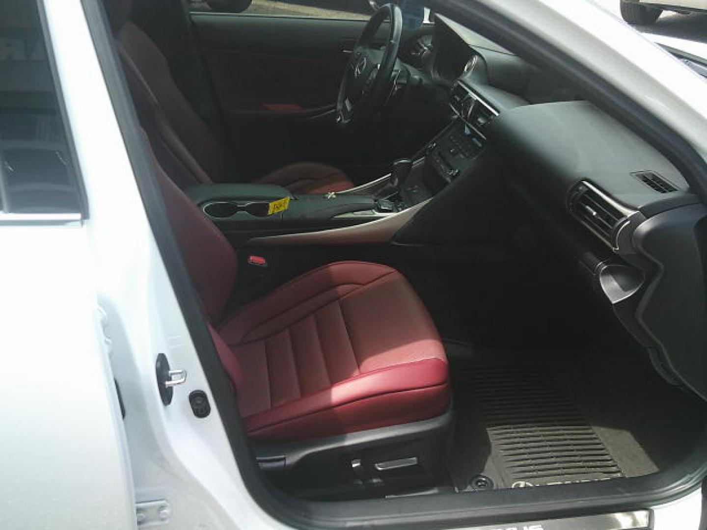 2020 WHITE /Red Lexus IS 350 F SPORT F SPORT 350 RWD (JTHGZ1B21L5) with an 3.5L V6 24V DOHC engine, 8A transmission, located at 4000 Bee Ridge Road, Sarasota, FL, 34233, (941) 926-0300, 27.298664, -82.489151 - Photo#11