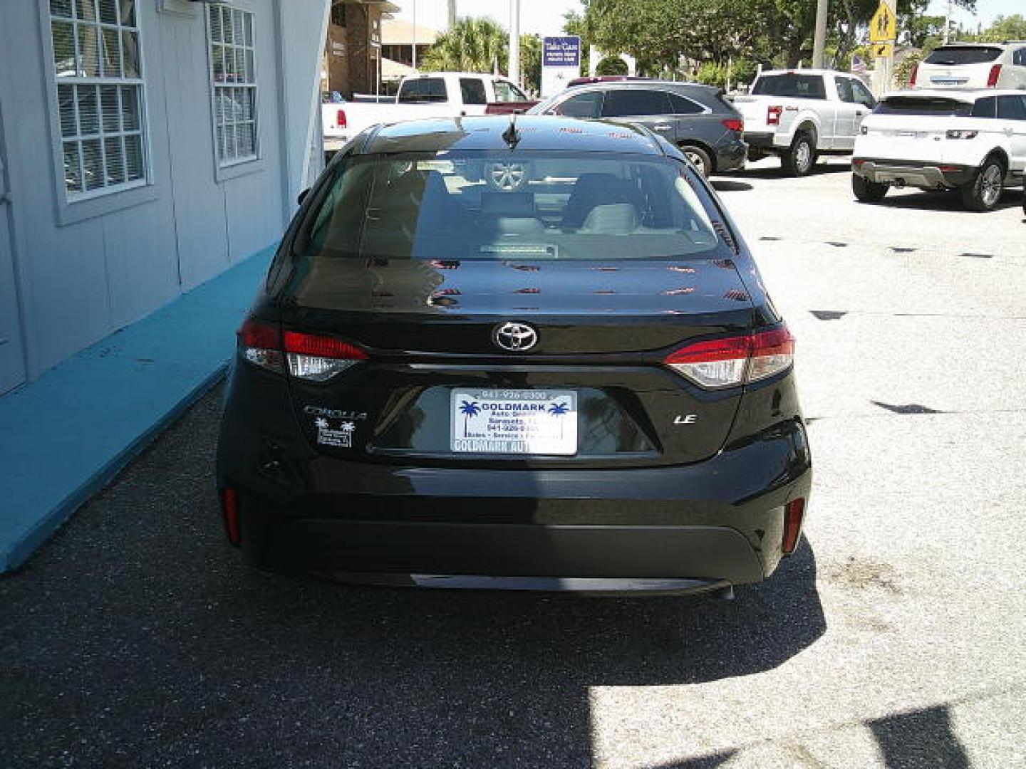 2020 Black /Black Toyota Corolla LE (5YFEPRAE3LP) with an 1.8L L4 DOHC 16V engine, CVT transmission, located at 4000 Bee Ridge Road, Sarasota, FL, 34233, (941) 926-0300, 27.298664, -82.489151 - Photo#2