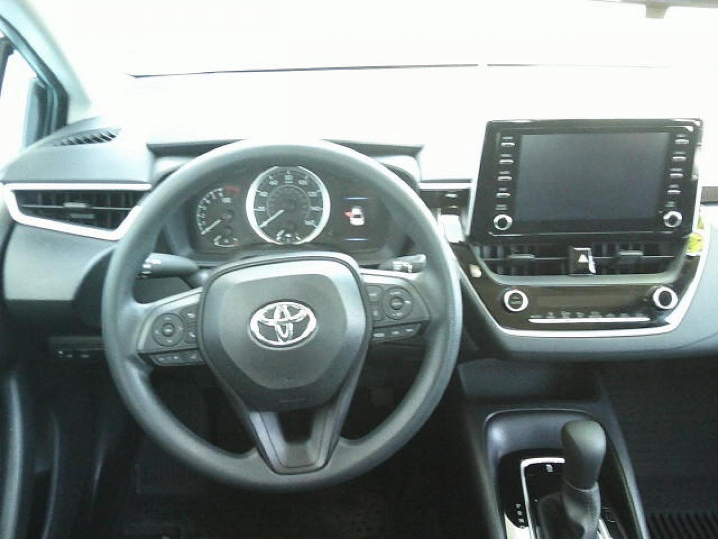 2020 Black /Black Toyota Corolla LE (5YFEPRAE3LP) with an 1.8L L4 DOHC 16V engine, CVT transmission, located at 4000 Bee Ridge Road, Sarasota, FL, 34233, (941) 926-0300, 27.298664, -82.489151 - Photo#12