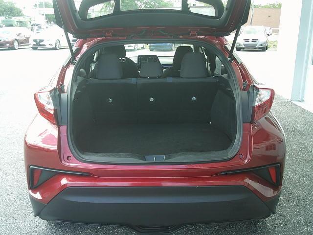 2021 Red /Black Toyota C-HR XLE (NMTKHMBX4MR) with an 2.0L L4 DOHC 16V engine, CVT transmission, located at 4000 Bee Ridge Road, Sarasota, FL, 34233, (941) 926-0300, 27.298664, -82.489151 - Photo#7