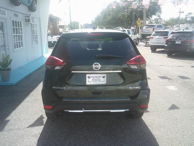 2018 Green /Black Nissan Rogue SV AWD (5N1AT2MV3JC) with an 2.5L L4 DOHC 16V engine, CVT transmission, located at 4000 Bee Ridge Road, Sarasota, FL, 34233, (941) 926-0300, 27.298664, -82.489151 - Photo#6