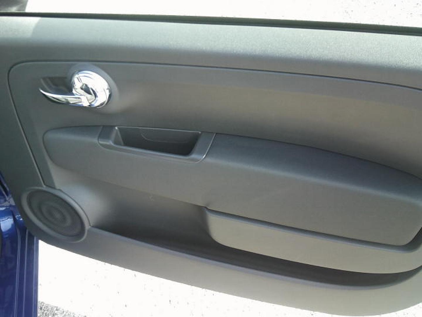 2013 Blue /Grey Fiat 500 Pop Hatchback (3C3CFFAR5DT) with an 1.4L L4 engine, Manual transmission, located at 4000 Bee Ridge Road, Sarasota, FL, 34233, (941) 926-0300, 27.298664, -82.489151- Photo#14