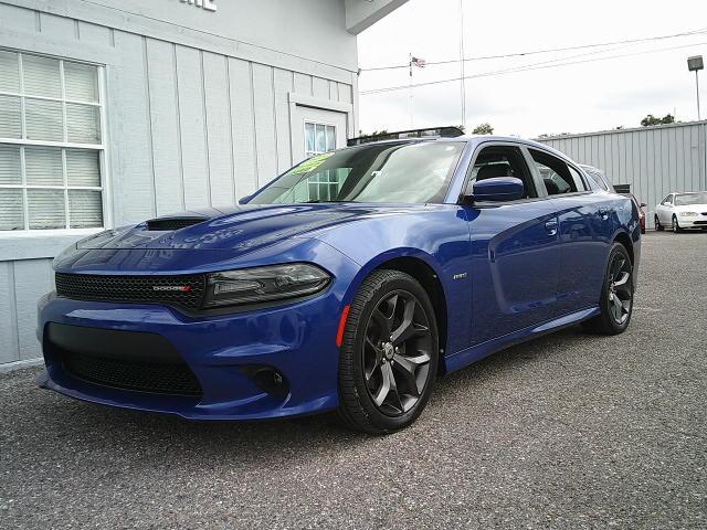 2018 Blue /Black Dodge Charger R/T (2C3CDXCT6JH) with an 5.7L V8 OHV 16V engine, 8A transmission, located at 4000 Bee Ridge Road, Sarasota, FL, 34233, (941) 926-0300, 27.298664, -82.489151 - Photo#6