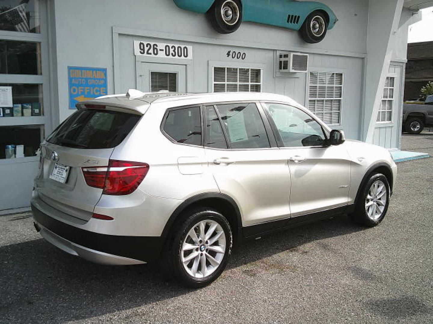 2013 Silver /Tan BMW X3 xDrive28i (5UXWX9C57DL) with an 3.0L L6 DOHC 24V engine, 8-Speed Automatic transmission, located at 4000 Bee Ridge Road, Sarasota, FL, 34233, (941) 926-0300, 27.298664, -82.489151- Photo#4