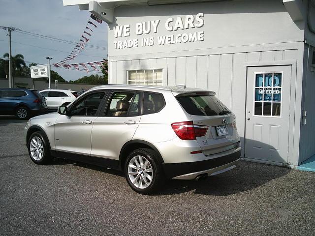 2013 Silver /Tan BMW X3 xDrive28i (5UXWX9C57DL) with an 3.0L L6 DOHC 24V engine, 8-Speed Automatic transmission, located at 4000 Bee Ridge Road, Sarasota, FL, 34233, (941) 926-0300, 27.298664, -82.489151 - Photo#2