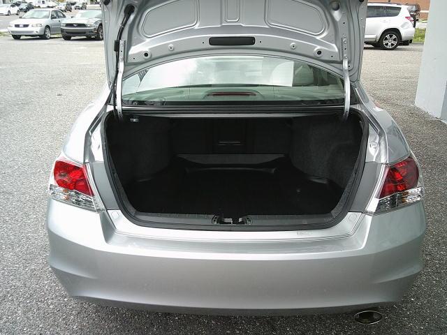 2008 Gold /Beige Honda Accord LX-P Sedan AT (1HGCP26448A) with an 2.4L L4 DOHC 16V engine, 5-Speed Automatic Overdrive transmission, located at 4000 Bee Ridge Road, Sarasota, FL, 34233, (941) 926-0300, 27.298664, -82.489151 - 33K ORIGINAL MILES! YOU WILL BE HARD PRESSED TO FIND A CLEANER, LOWER MILEAGE ACCORD IN THIS YEAR! - Photo#7