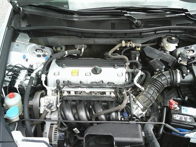 2008 Gold /Beige Honda Accord LX-P Sedan AT (1HGCP26448A) with an 2.4L L4 DOHC 16V engine, 5-Speed Automatic Overdrive transmission, located at 4000 Bee Ridge Road, Sarasota, FL, 34233, (941) 926-0300, 27.298664, -82.489151 - 33K ORIGINAL MILES! YOU WILL BE HARD PRESSED TO FIND A CLEANER, LOWER MILEAGE ACCORD IN THIS YEAR! - Photo#15