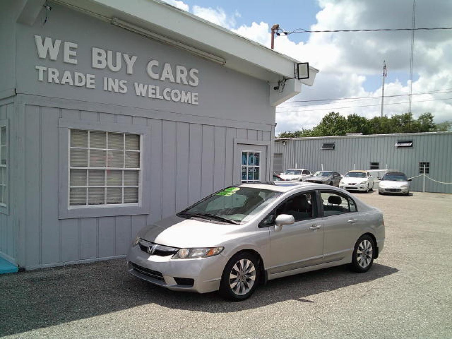 2010 Silver /Gray Honda Civic EX Sedan 5-Speed AT (2HGFA1F83AH) with an 1.8L L4 SOHC 16V engine, 5-Speed Automatic transmission, located at 4000 Bee Ridge Road, Sarasota, FL, 34233, (941) 926-0300, 27.298664, -82.489151- Photo#5