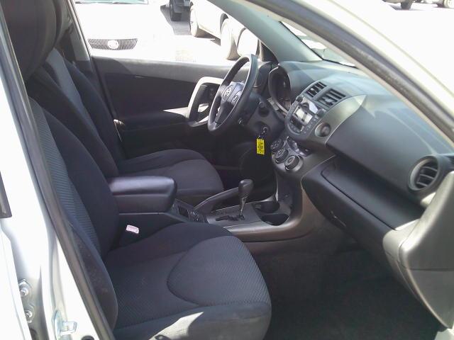 2009 Silver /Black Toyota RAV4 Sport I4 2WD (JTMZF32V09D) with an 2.4L L4 DOHC 16V engine, 4A transmission, located at 4000 Bee Ridge Road, Sarasota, FL, 34233, (941) 926-0300, 27.298664, -82.489151- Photo#14