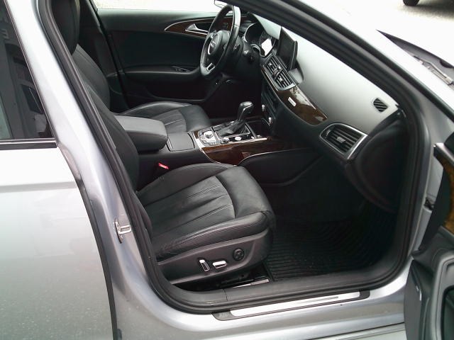 2016 Gray /Gray Audi A6 3.0T Prestige quattro (WAUHGAFC2GN) with an 3.0L V6 DOHC 24V TURBO engine, 8A transmission, located at 4000 Bee Ridge Road, Sarasota, FL, 34233, (941) 926-0300, 27.298664, -82.489151- Photo#17