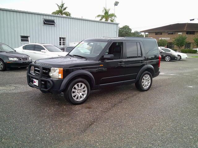 2005 Black /Black Land Rover LR3 SE (SALAD25415A) with an 4.4L V8 DOHC 32V engine, 6A OD transmission, located at 4000 Bee Ridge Road, Sarasota, FL, 34233, (941) 926-0300, 27.298664, -82.489151- Photo#1