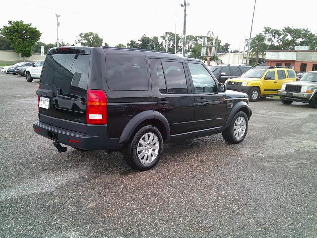 2005 Black /Black Land Rover LR3 SE (SALAD25415A) with an 4.4L V8 DOHC 32V engine, 6A OD transmission, located at 4000 Bee Ridge Road, Sarasota, FL, 34233, (941) 926-0300, 27.298664, -82.489151- Photo#6