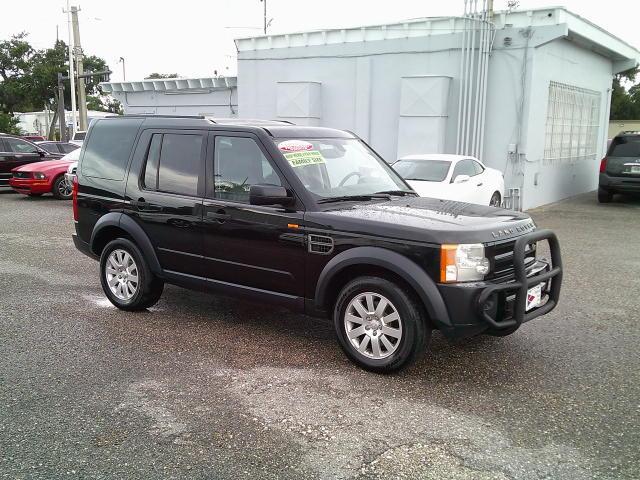 2005 Black /Black Land Rover LR3 SE (SALAD25415A) with an 4.4L V8 DOHC 32V engine, 6A OD transmission, located at 4000 Bee Ridge Road, Sarasota, FL, 34233, (941) 926-0300, 27.298664, -82.489151- Photo#8