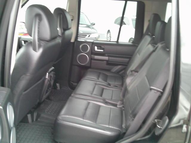 2005 Black /Black Land Rover LR3 SE (SALAD25415A) with an 4.4L V8 DOHC 32V engine, 6A OD transmission, located at 4000 Bee Ridge Road, Sarasota, FL, 34233, (941) 926-0300, 27.298664, -82.489151- Photo#10
