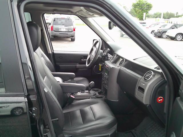 2005 Black /Black Land Rover LR3 SE (SALAD25415A) with an 4.4L V8 DOHC 32V engine, 6A OD transmission, located at 4000 Bee Ridge Road, Sarasota, FL, 34233, (941) 926-0300, 27.298664, -82.489151- Photo#16