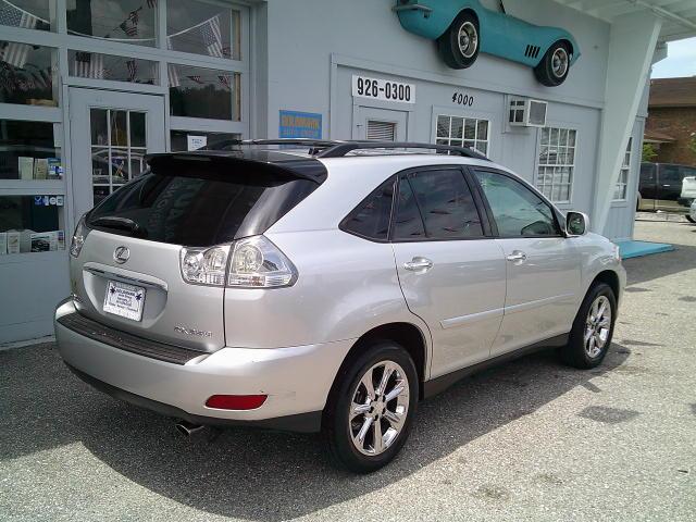 2008 Silver /Gray Lexus RX 350 FWD (2T2GK31U38C) with an 3.5L V6 DOHC 24V engine, 5A OD transmission, located at 4000 Bee Ridge Road, Sarasota, FL, 34233, (941) 926-0300, 27.298664, -82.489151- Photo#2