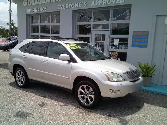 2008 Silver /Gray Lexus RX 350 FWD (2T2GK31U38C) with an 3.5L V6 DOHC 24V engine, 5A OD transmission, located at 4000 Bee Ridge Road, Sarasota, FL, 34233, (941) 926-0300, 27.298664, -82.489151- Photo#3