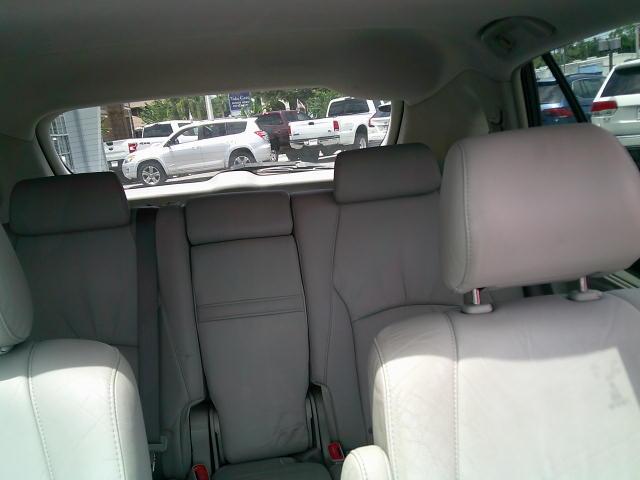 2008 Silver /Gray Lexus RX 350 FWD (2T2GK31U38C) with an 3.5L V6 DOHC 24V engine, 5A OD transmission, located at 4000 Bee Ridge Road, Sarasota, FL, 34233, (941) 926-0300, 27.298664, -82.489151- Photo#12