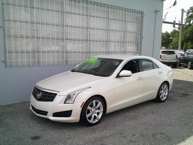 2013 White /Beige Cadillac ATS 2.5L Base RWD (1G6AA5RA7D0) with an 2.5L L4 DOHC 16V engine, 6A transmission, located at 4000 Bee Ridge Road, Sarasota, FL, 34233, (941) 926-0300, 27.298664, -82.489151- Photo#3