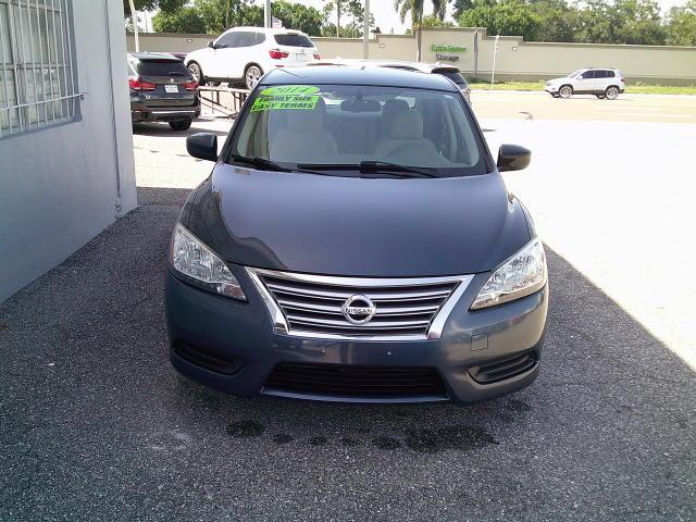 2014 Blue /Gray Nissan Sentra S (3N1AB7AP9EY) with an 1.8L L4 SFI DOHC 16V engine, Automatic transmission, located at 4000 Bee Ridge Road, Sarasota, FL, 34233, (941) 926-0300, 27.298664, -82.489151- Photo#2