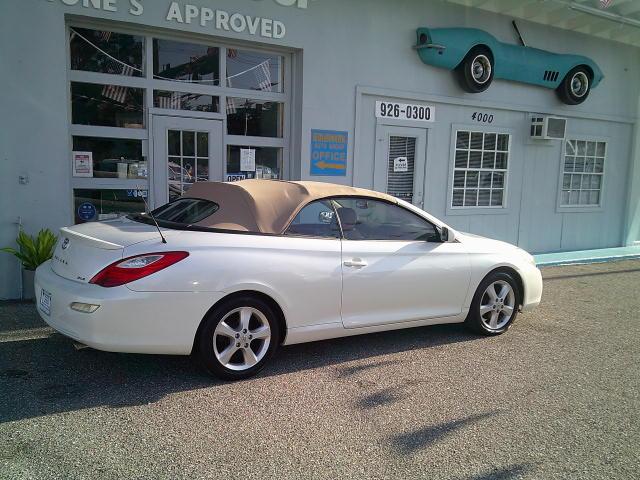2008 White /Beige Toyota Camry Solara SE Convertible (4T1FA38P88U) with an 3.3L V6 DOHC 24V engine, 5A OD transmission, located at 4000 Bee Ridge Road, Sarasota, FL, 34233, (941) 926-0300, 27.298664, -82.489151- Photo#3