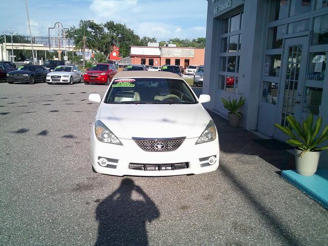 2008 White /Beige Toyota Camry Solara SE Convertible (4T1FA38P88U) with an 3.3L V6 DOHC 24V engine, 5A OD transmission, located at 4000 Bee Ridge Road, Sarasota, FL, 34233, (941) 926-0300, 27.298664, -82.489151- Photo#5