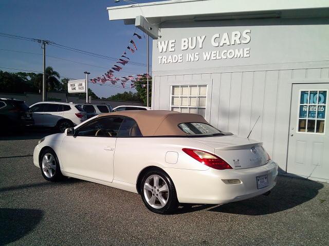 2008 White /Beige Toyota Camry Solara SE Convertible (4T1FA38P88U) with an 3.3L V6 DOHC 24V engine, 5A OD transmission, located at 4000 Bee Ridge Road, Sarasota, FL, 34233, (941) 926-0300, 27.298664, -82.489151- Photo#6