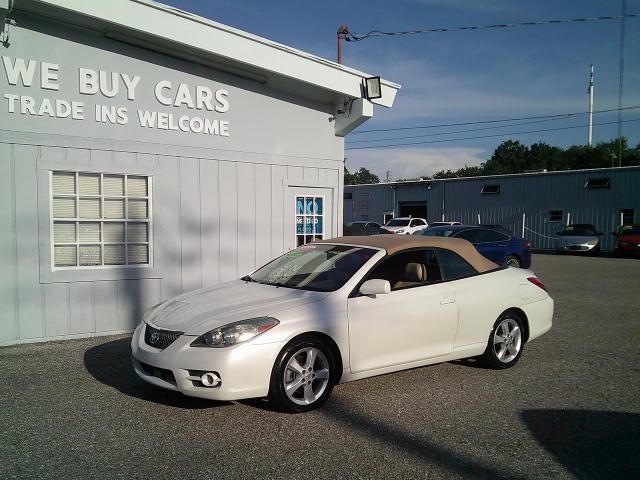 2008 White /Beige Toyota Camry Solara SE Convertible (4T1FA38P88U) with an 3.3L V6 DOHC 24V engine, 5A OD transmission, located at 4000 Bee Ridge Road, Sarasota, FL, 34233, (941) 926-0300, 27.298664, -82.489151- Photo#8