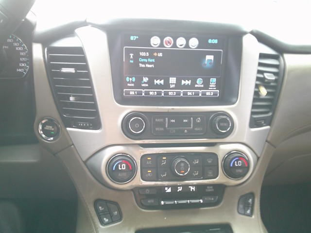 2017 Beige /Brown GMC Yukon XL SLT 2WD (1GKS1GKCXHR) with an 5.3L V8 OHV 16V engine, 6A transmission, located at 4000 Bee Ridge Road, Sarasota, FL, 34233, (941) 926-0300, 27.298664, -82.489151- Photo#24