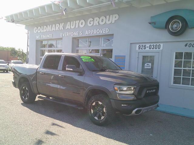 2022 Grey /Red RAM 1500 Rebel Crew Cab SB 4WD (1C6SRFLTXNN) with an 5.7L V8 OHV 16V engine, 8A transmission, located at 4000 Bee Ridge Road, Sarasota, FL, 34233, (941) 926-0300, 27.298664, -82.489151- Photo#2
