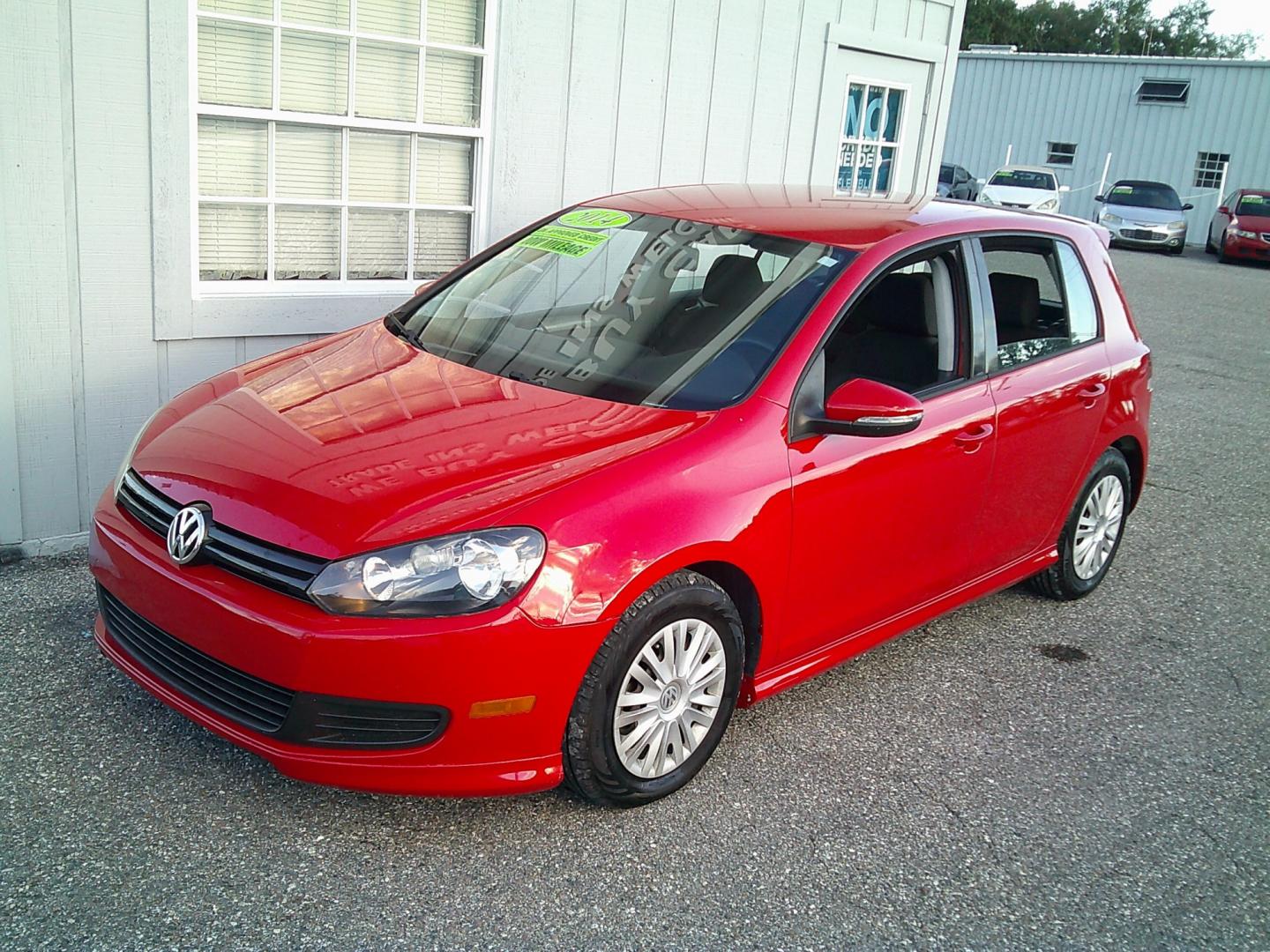 2014 Red /Black Volkswagen Golf 2.5L Conv & Sunroof 4 Door PZEV (WVWDB7AJ8EW) with an 2.5L L5 DOHC 20V engine, 6-Speed Automatic transmission, located at 4000 Bee Ridge Road, Sarasota, FL, 34233, (941) 926-0300, 27.298664, -82.489151- Photo#5