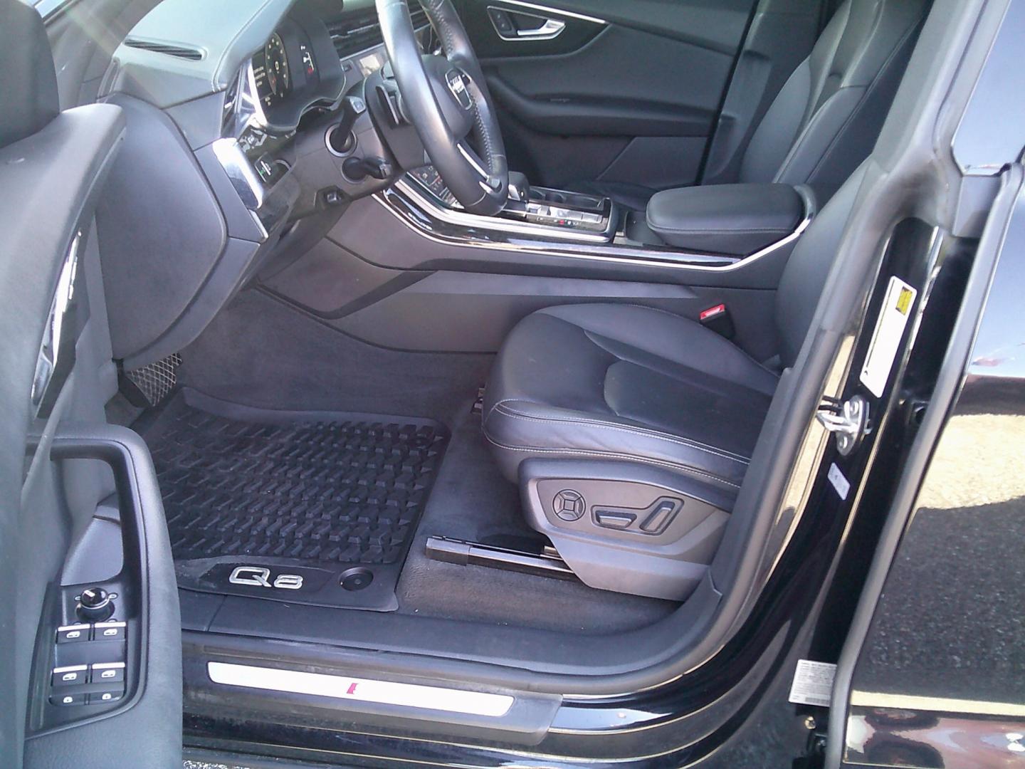 2019 Black /Black Audi Q8 3.0 TFSI Prestige quattro (WA1FVAF13KD) with an 3.0L V6 DOHC 24V TURBO engine, 8A transmission, located at 4000 Bee Ridge Road, Sarasota, FL, 34233, (941) 926-0300, 27.298664, -82.489151- Photo#16