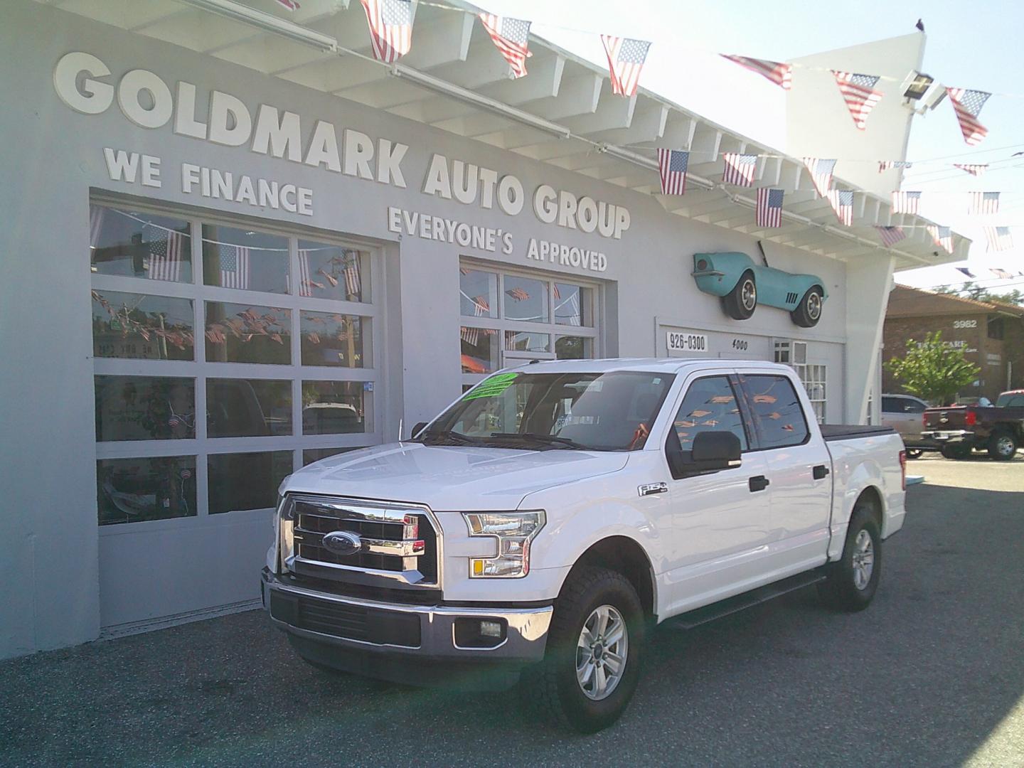 2016 White /Gray Ford F-150 XLT SuperCrew 5.5-ft. 2WD (1FTEW1C82GK) with an 3.5L V6 DOHC 24V engine, Automatic transmission, located at 4000 Bee Ridge Road, Sarasota, FL, 34233, (941) 926-0300, 27.298664, -82.489151- Photo#7