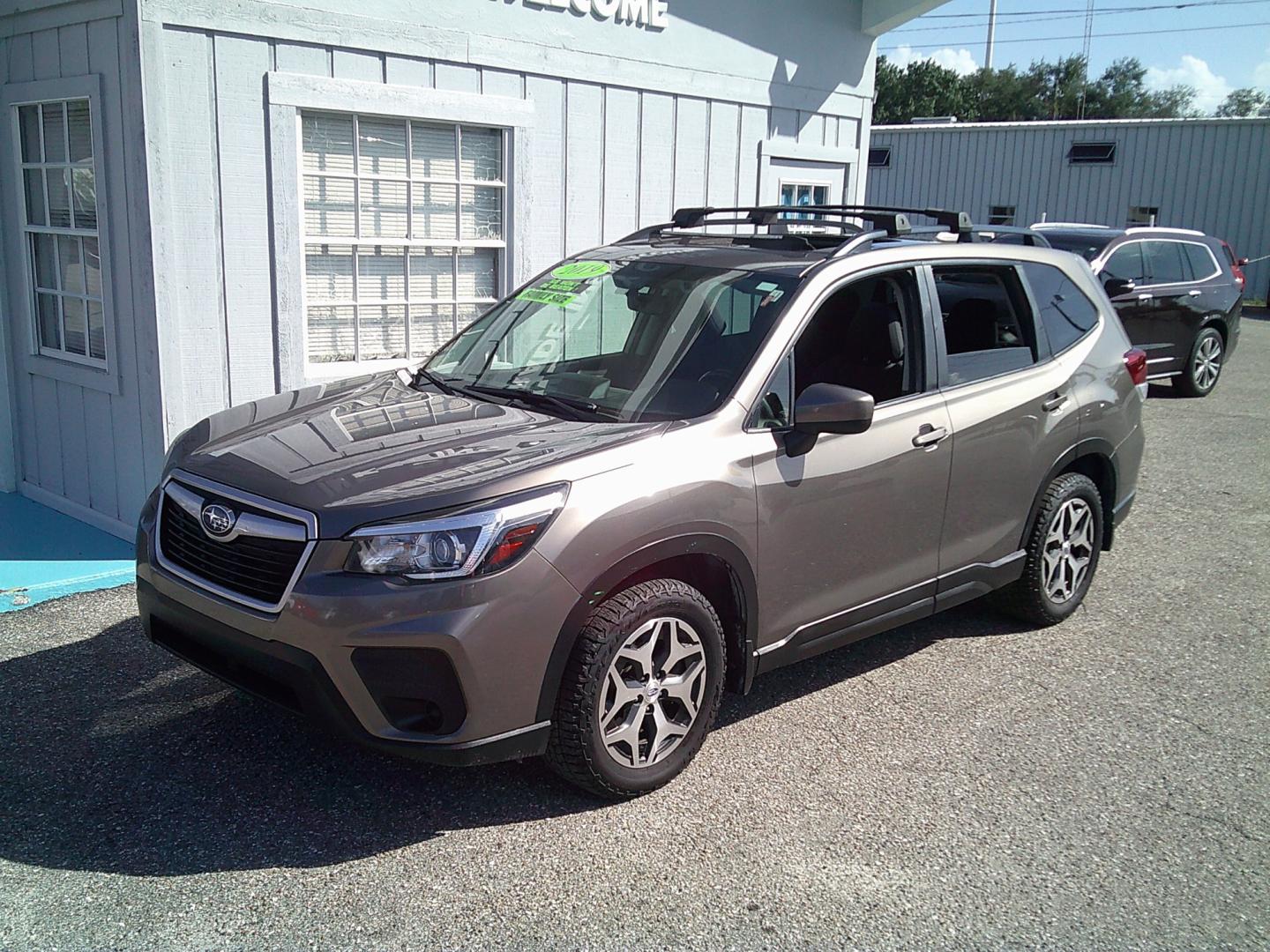 2019 Brown /Beige Subaru Forester Premium (JF2SKAGC4KH) with an 2.5L H4 SOHC 16V engine, CVT transmission, located at 4000 Bee Ridge Road, Sarasota, FL, 34233, (941) 926-0300, 27.298664, -82.489151- Photo#4