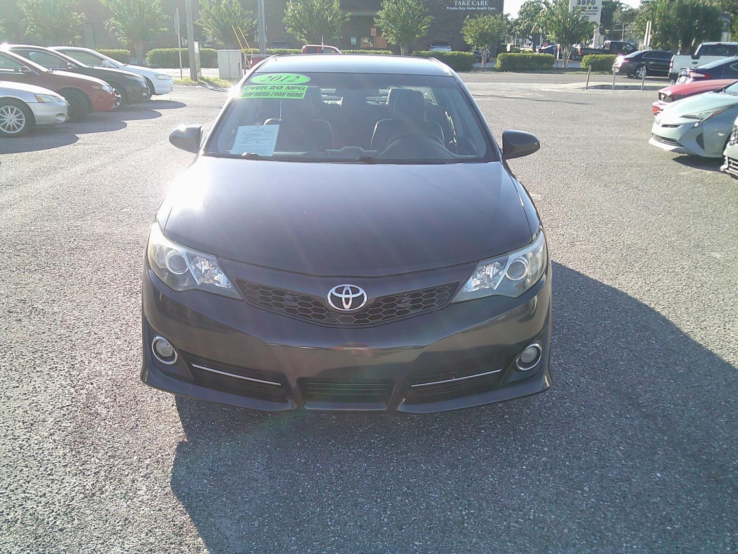 2012 Gray /Gray Toyota Camry SE (4T1BF1FK9CU) with an 2.5L L4 DOHC 16V engine, 6-Speed Automatic transmission, located at 4000 Bee Ridge Road, Sarasota, FL, 34233, (941) 926-0300, 27.298664, -82.489151- Photo#1
