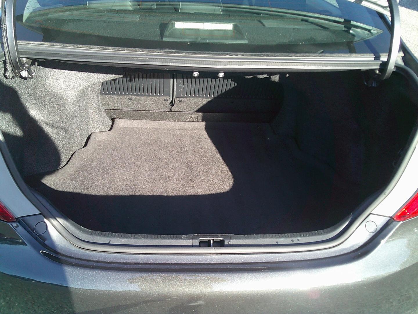 2012 Gray /Gray Toyota Camry SE (4T1BF1FK9CU) with an 2.5L L4 DOHC 16V engine, 6-Speed Automatic transmission, located at 4000 Bee Ridge Road, Sarasota, FL, 34233, (941) 926-0300, 27.298664, -82.489151- Photo#11