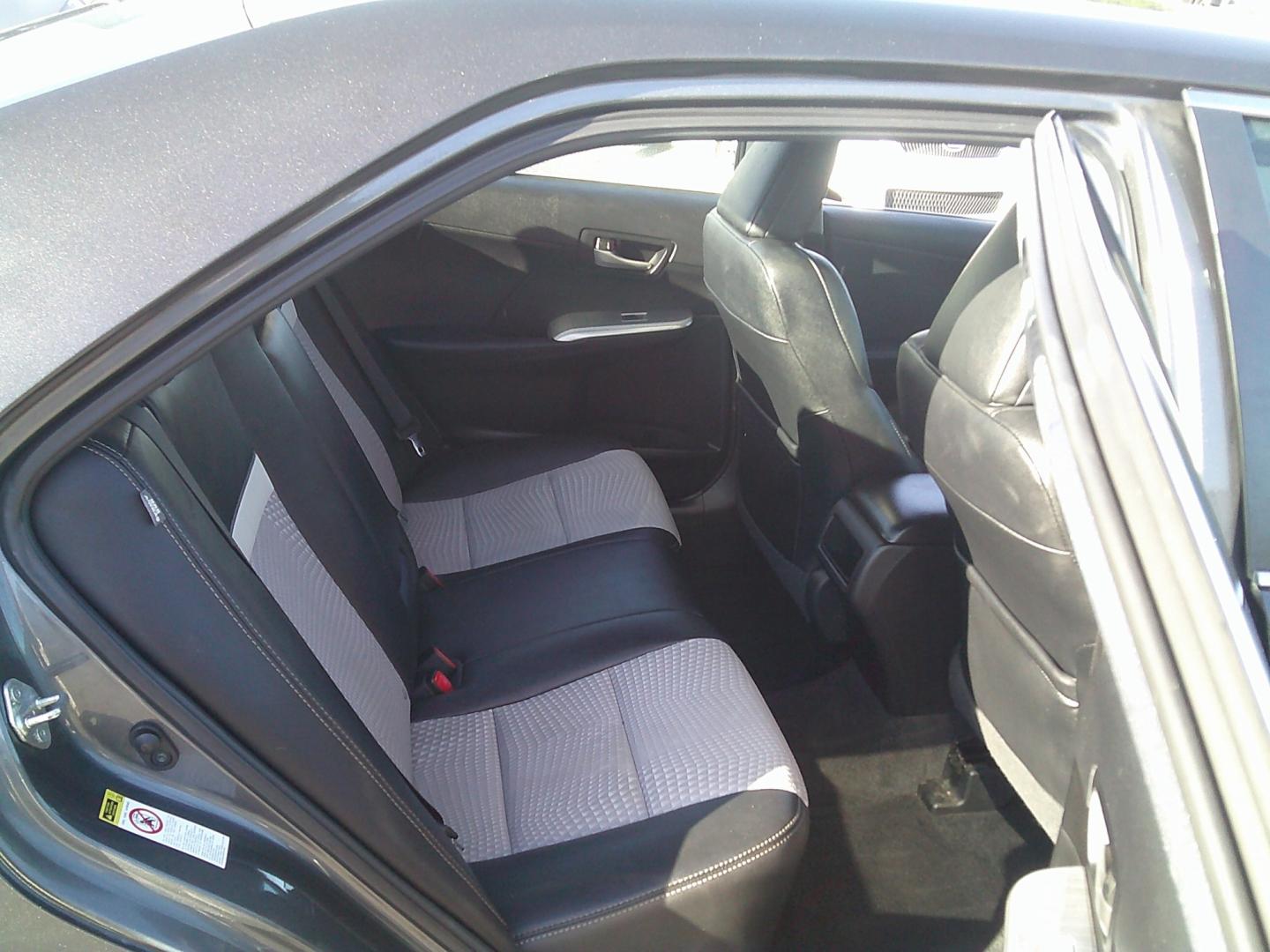 2012 Gray /Gray Toyota Camry SE (4T1BF1FK9CU) with an 2.5L L4 DOHC 16V engine, 6-Speed Automatic transmission, located at 4000 Bee Ridge Road, Sarasota, FL, 34233, (941) 926-0300, 27.298664, -82.489151- Photo#12