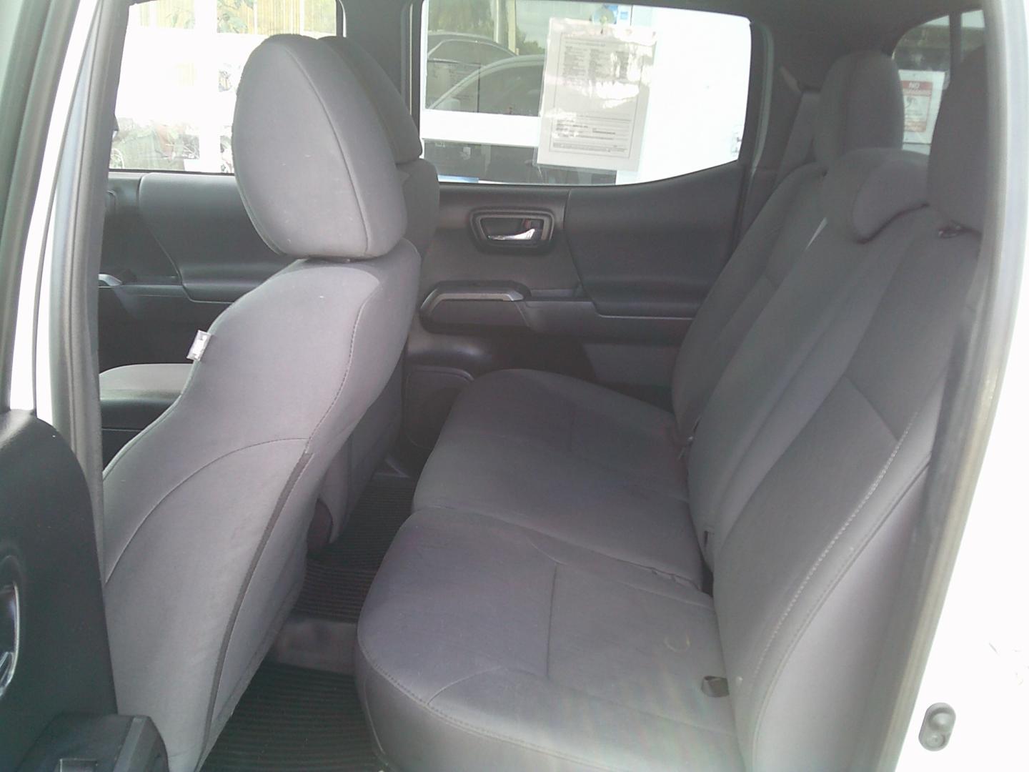 2018 White /Gray Toyota Tacoma TRD Off-Road Long Bed V6 6AT 4WD (5TFCZ5AN5JX) with an 3.6L V6 DOHC 24V engine, 6A transmission, located at 4000 Bee Ridge Road, Sarasota, FL, 34233, (941) 926-0300, 27.298664, -82.489151- Photo#12