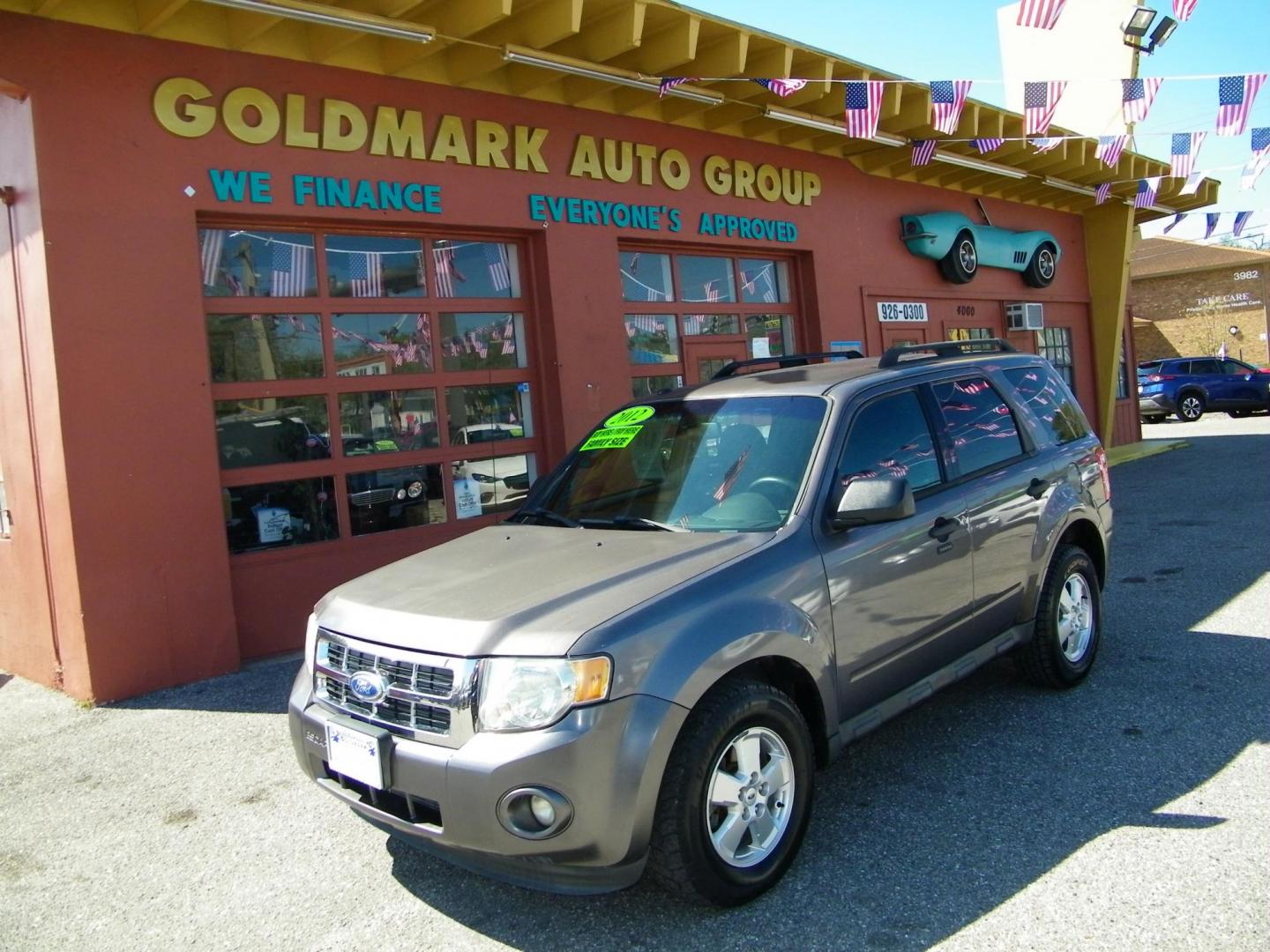 2012 Gray /Gray Ford Escape XLT (1FMCU9DG4CK) with an 3.0L Flex Fuel V6 240hp 223ft. lbs. engine, Automatic transmission, located at 4000 Bee Ridge Road, Sarasota, FL, 34233, (941) 926-0300, 27.298664, -82.489151 - Photo#5